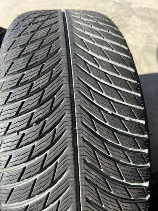 vând 4 anvelope 225/55/18 Michelin de iarnă ca noi