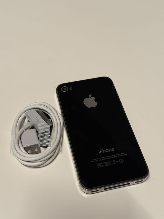 iPhone 4 Balck iOS 5.1 RAR