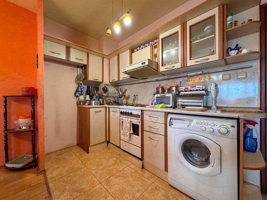 Продава се Тристаен апартамент в Бургас, Лазур - 104 кв.м за 2068 €/кв.м - Снимка #6