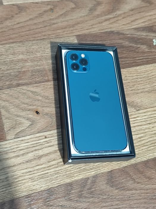 Айфон 12 про ...