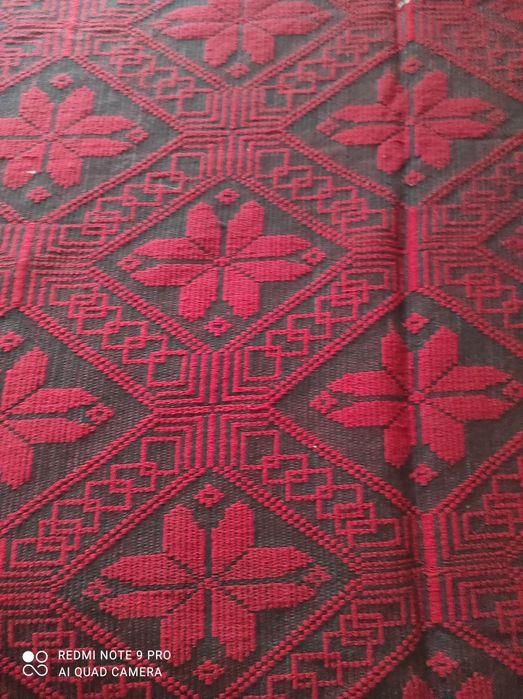 Вълнени нови килими от соца