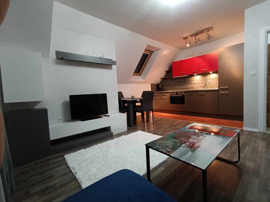 Дава се под наем Двустаен апартамент в София, Надежда 2 - 55 кв.м за 612 € - Снимка #2