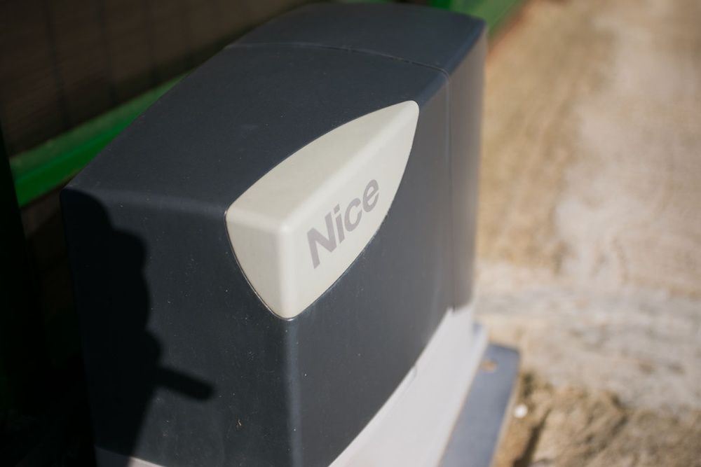 Automatizare poartă culisantă Nice ROBUS 400 kit complet **Super Pret