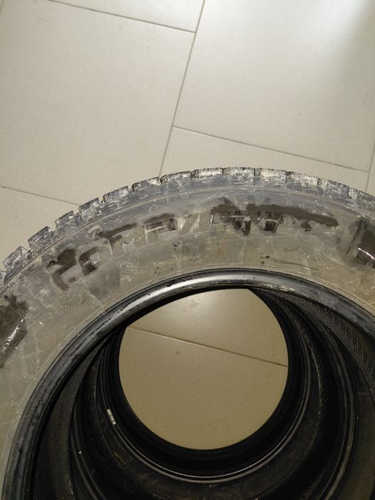 Резина б/у компасал 245/60/18