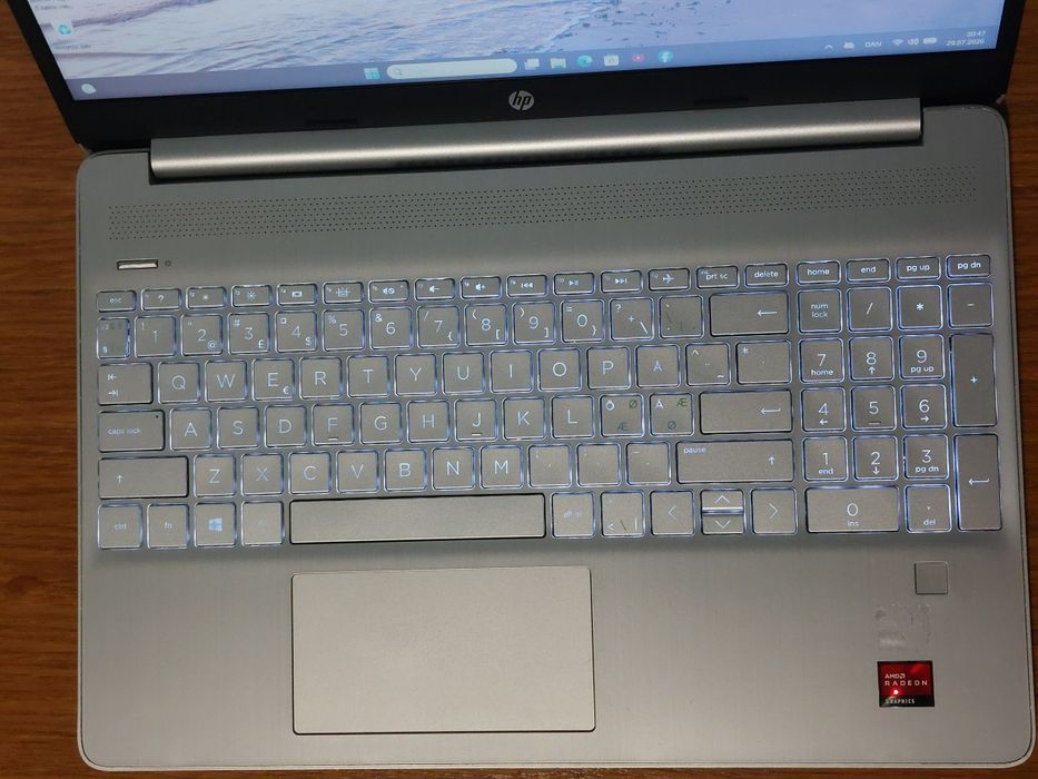 Laptop HP 15.6 Athlon 3050u 2,3Ghz/3,2Ghz, 8GB, 128GB, Radeon 2GB, Windows 11 Office 2024
