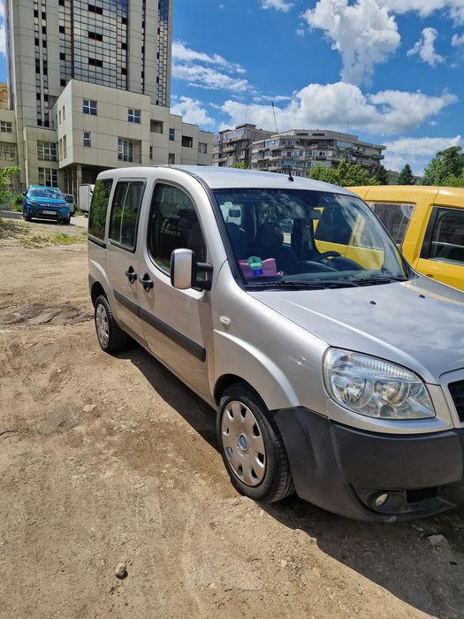 Vând schimb fiat doblo
