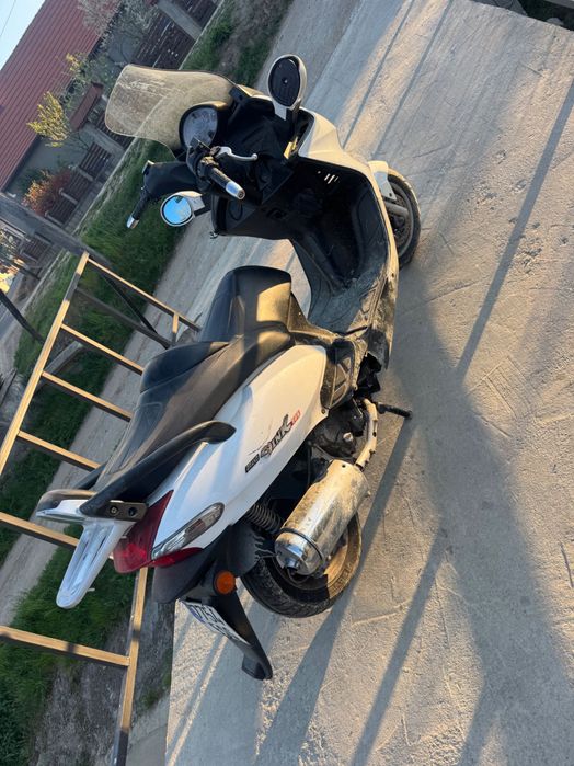 Scuter 125 Kymco