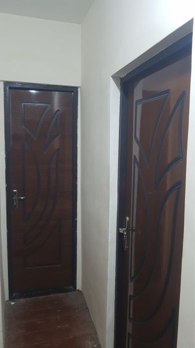 Sotiladi dom 4 mikrarayon3 xona4 qavat Narxi 380mln hokimyad ro’parasi