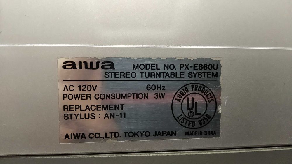 Продам проигрыватель винил дисков AIWA.
