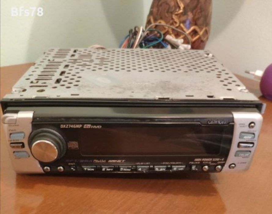 Clarion cd player