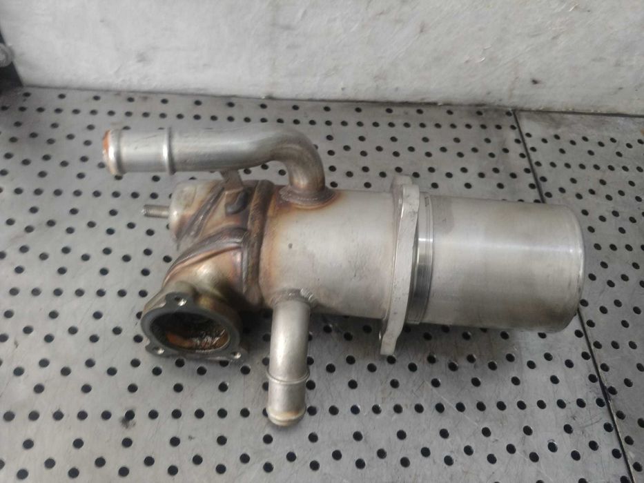 racitor gaze 2.0 tdi deu audi a4 b9  04l131512a