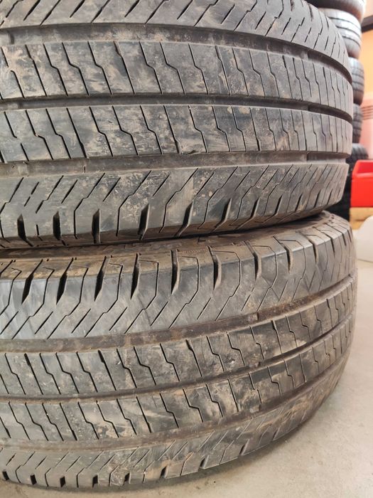 2бр.летни гуми 215/60/17C Continental