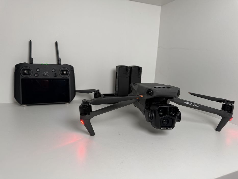 DJI Mavic 3 Pro Combo RC Pro