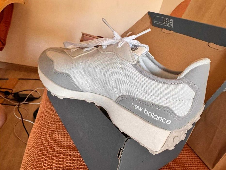 adidasi New Balance, model 327, marime 37.5 - noi in cutie, cumparati din Germania