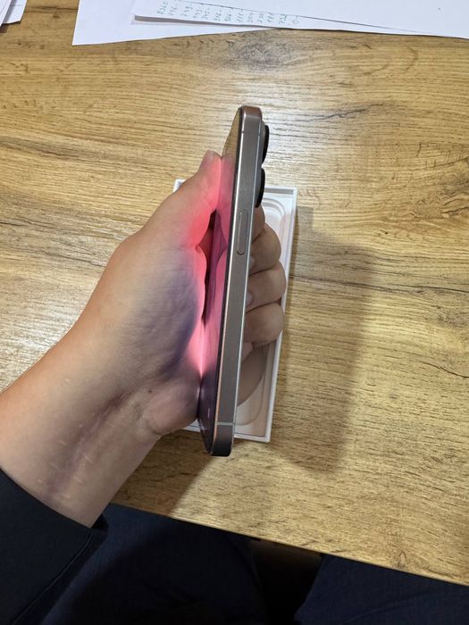 Iphone 15 pro silver