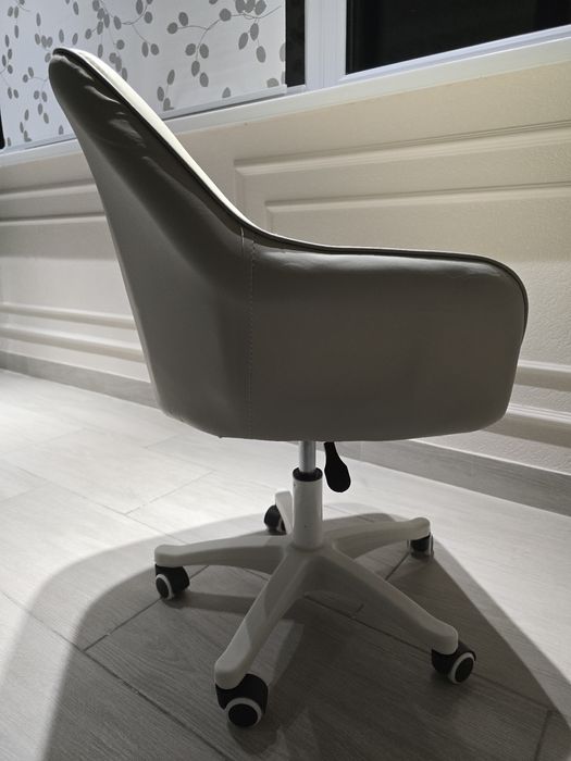 Продаю новое кресло