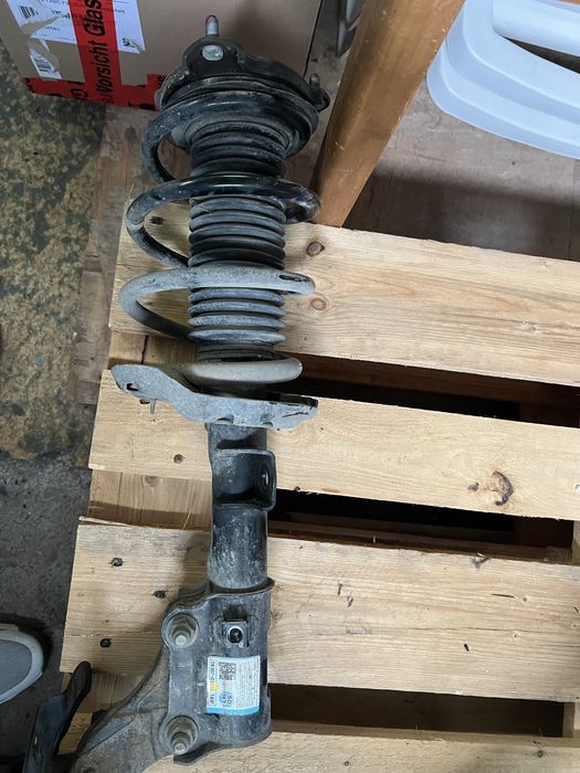 Спирачни апарати и окачване Хюндай Кона