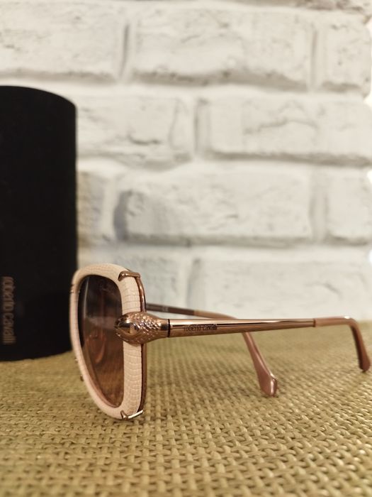 Roberto Cavalli, Liu Jo,Ray Ban,