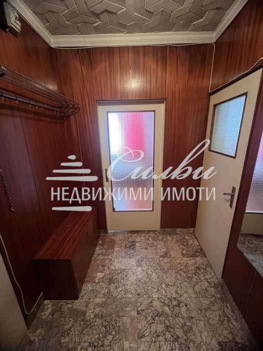 Дава се под наем Едностаен апартамент в Шумен, Център - 39 кв.м за 204 € - Снимка #6