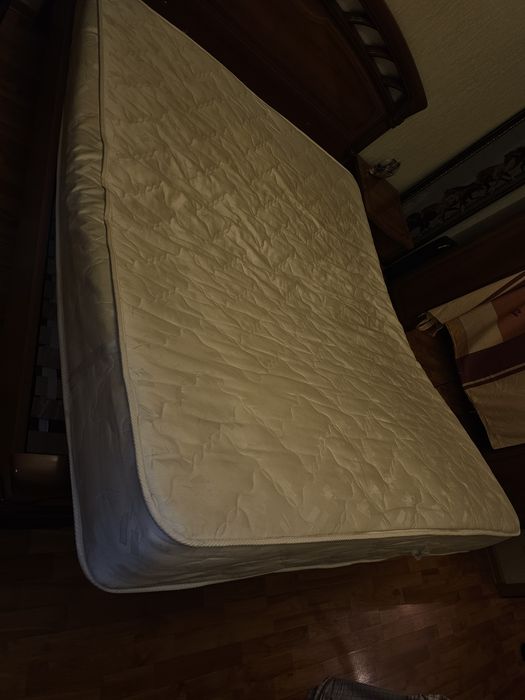 Матрас для кровати