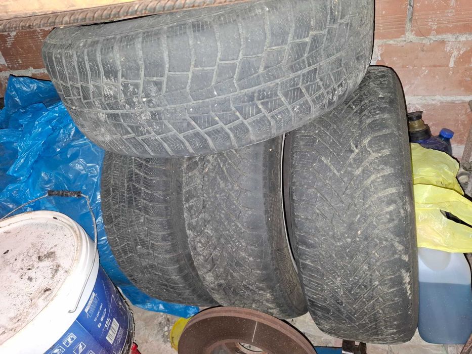 Джанти с гуми за Мицубиши, 15ц.