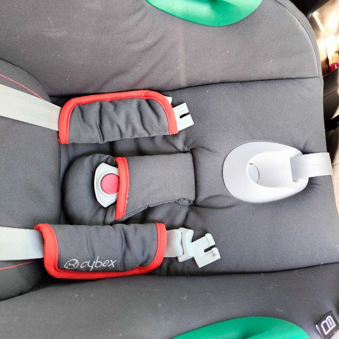 Scoica auto CYBEX Aton b2 i size cu adaptoare carucior Cybex