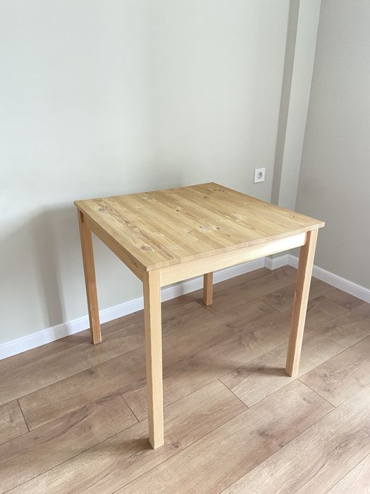 Продам стол IKEA Икеа Ингу
