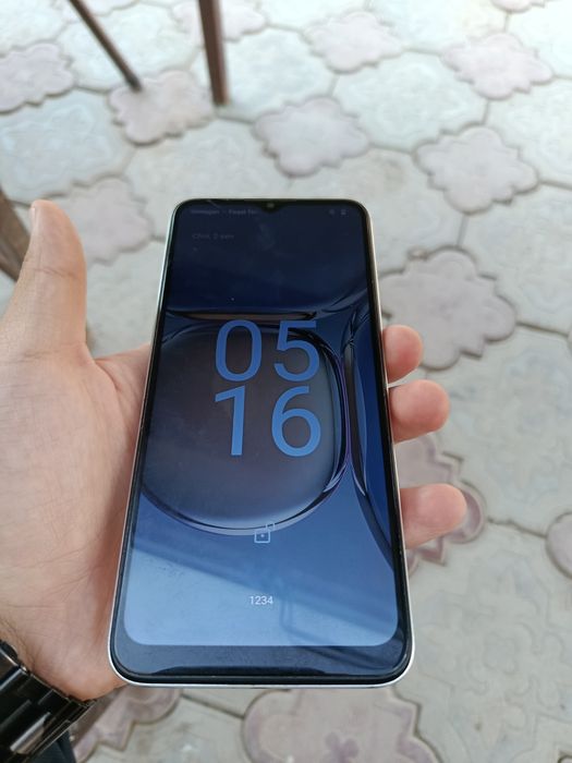 Arzon telefon Ajib 4/64GB