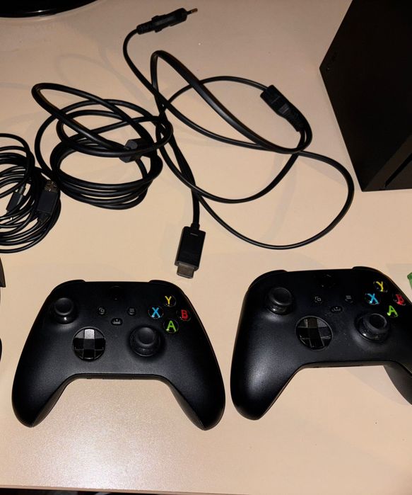 XBOX series X stare excelenta + jocuri