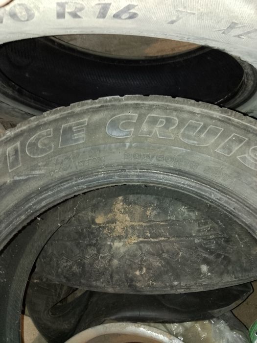 Шины бу  продам.