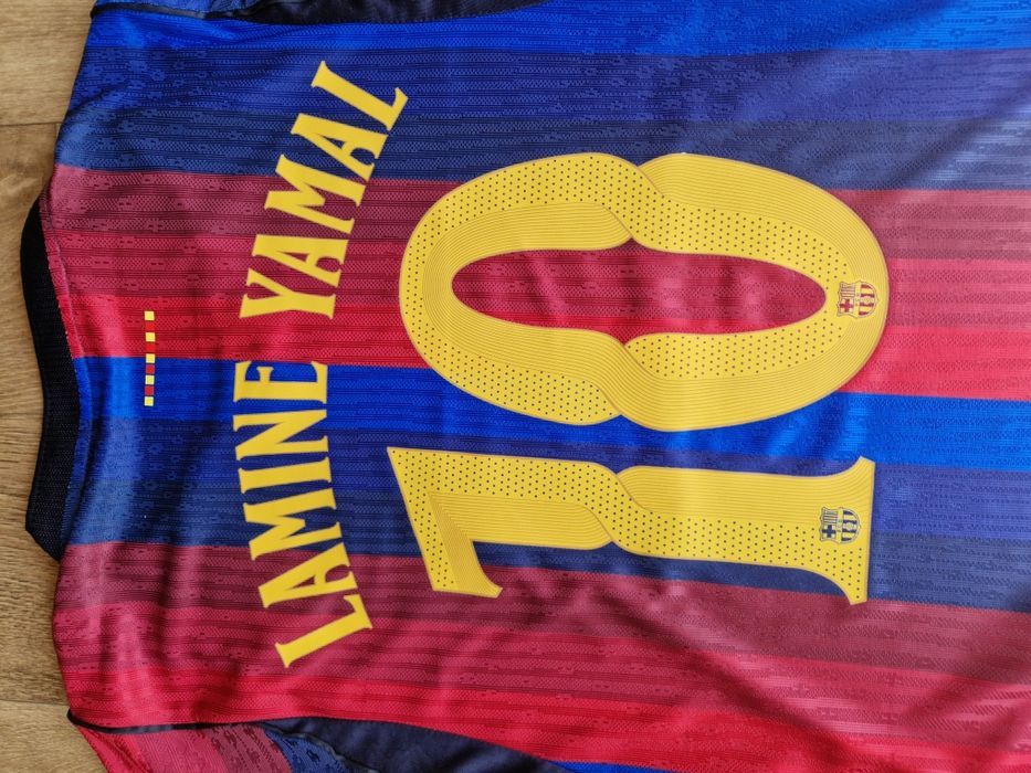 Barcelona ,lamine yamal 10