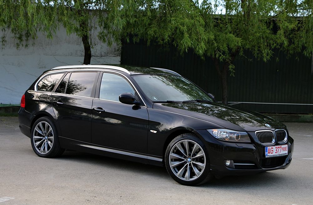 BMW 320d X-drive(4×4)Automat. 2012 Panoramic# Bi-Xenon   #Jante 18" # Navi Mare  #Scaune Sport Piele