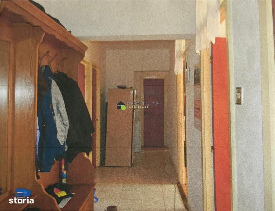 Apartament  Calea Bucuresti Zona Judetean  Decomandat