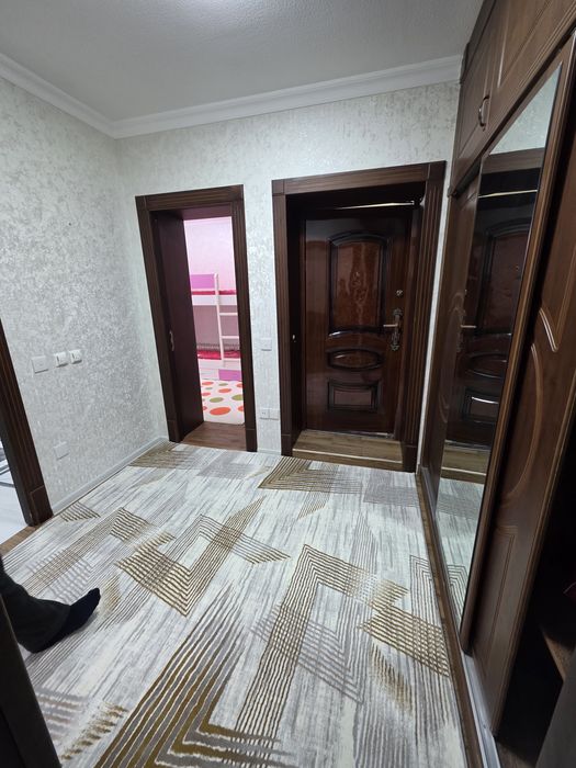 77-серия Кирпич 3 хона 3 этаж 6-метровая веранда шошилинч арзон