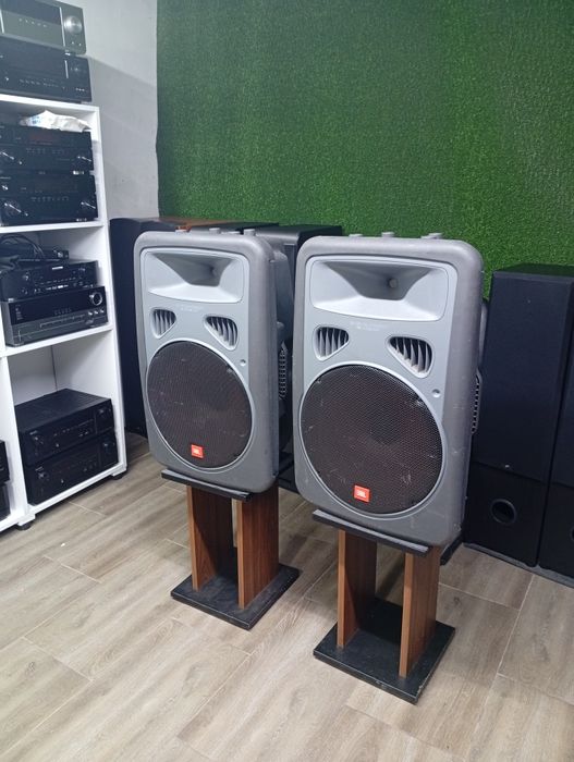 Професионални активни 15-ки JBL EON Power -15