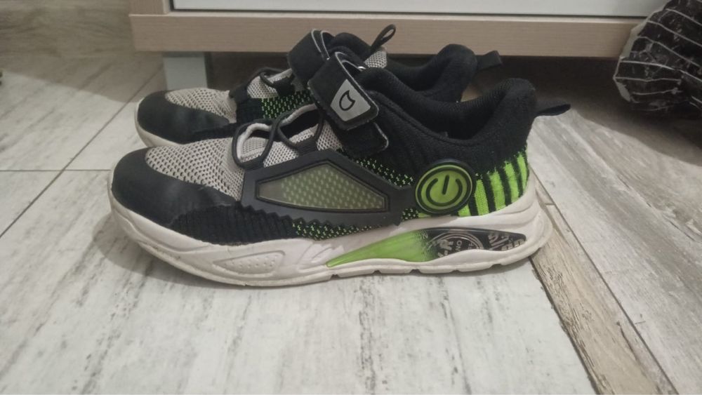 Продам б/у обквь 35-37 р.