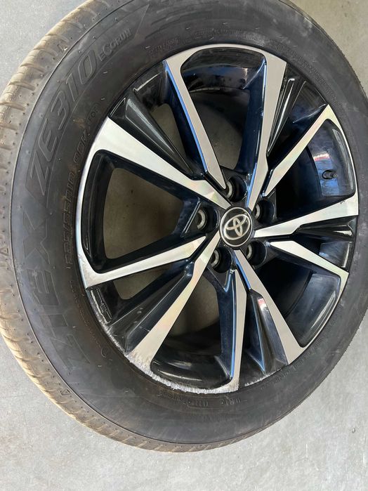 Гуми и Джанти 225/55/18 Toyota C-HR / Corolla Cross Hybrid 2022/2025