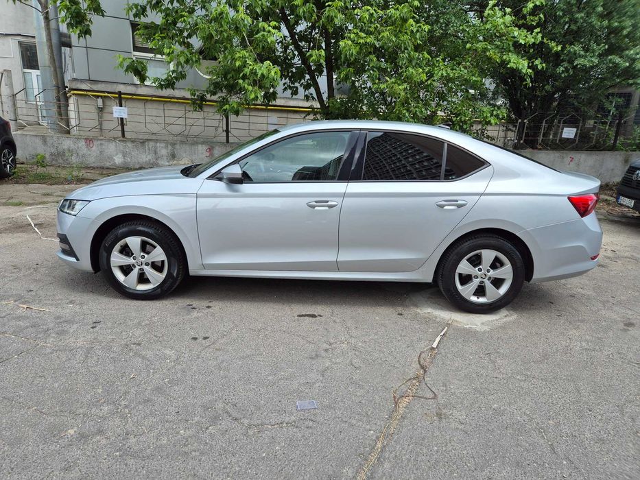 De vanzare Skoda Octavia 1.0 benzina 116 cp, an 2022