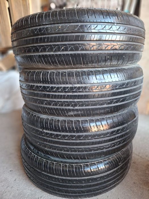 Продам шины 215×70×15