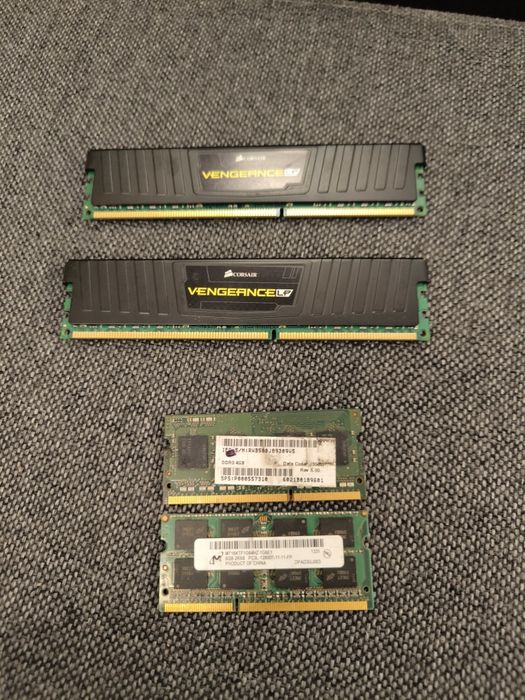 De vânzare plăcute memorie RAM 8 gb