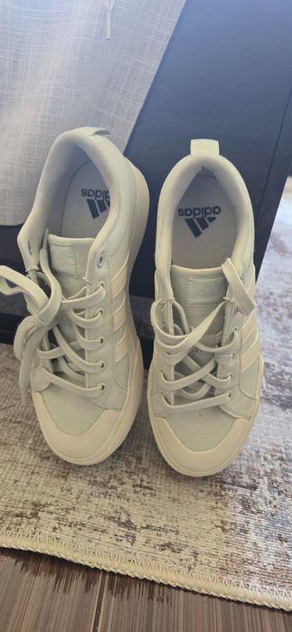 Маратонки Adidas