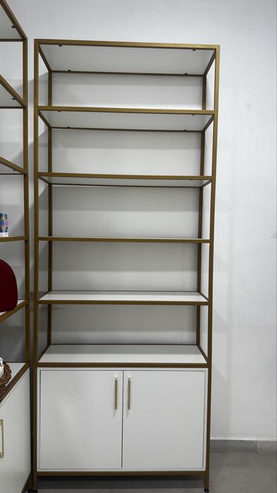 Продаю комплект мебели для магазина — $1500 .Продаю весь комплект
