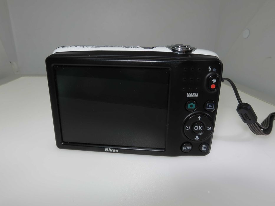 Nikon Coolpix L25 компактен цифров фотоапарат дигитална камера НОВ