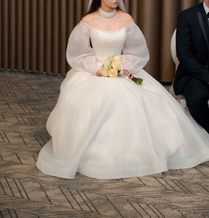 Vând rochie de mireasă