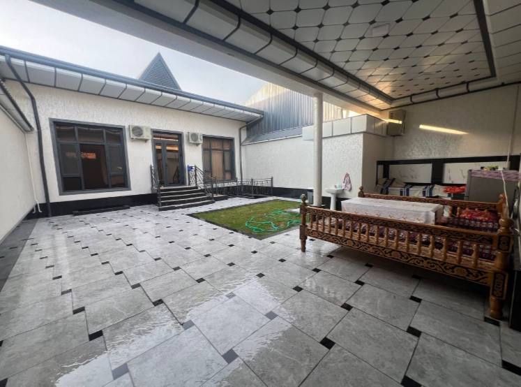 Учкахрамон постан кирганда Обод махаллада 3 сотик файзли участка