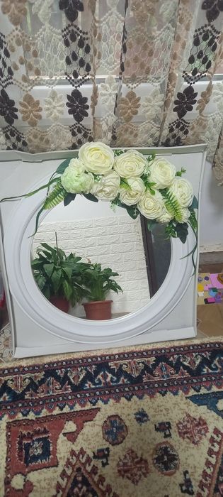 Oglinda mireasa noua