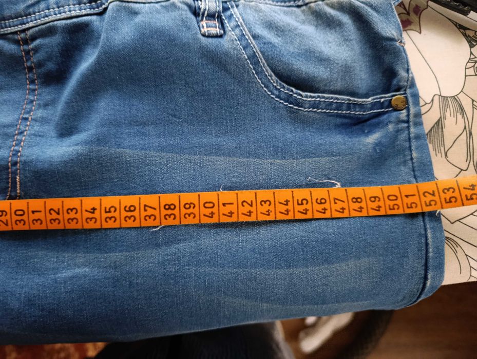 Продам джинсовый сарафан.