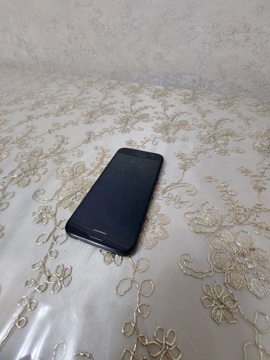 Samsung A3 2017  chotki iwlaydi