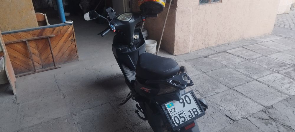 Мопед в хорошем состоянии