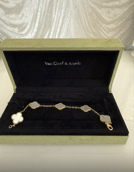 Браслет Van Cleef из золота 750 пробы новый